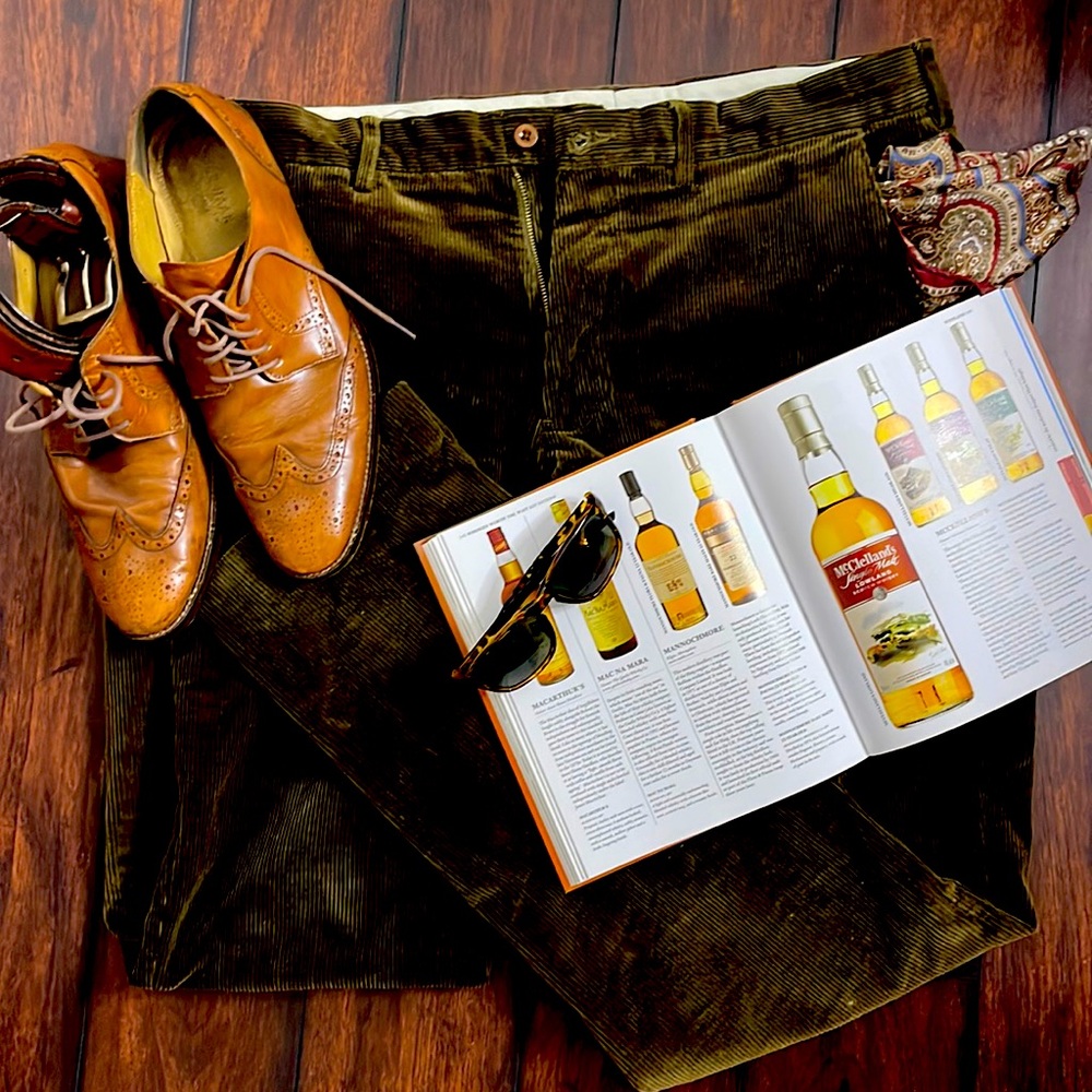 🍂 Step Back in Time with Vintage Ralph Lauren Corduroy Pants! 🕰️
